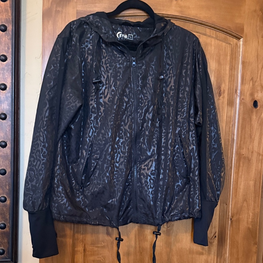 Zyia light weight jacket